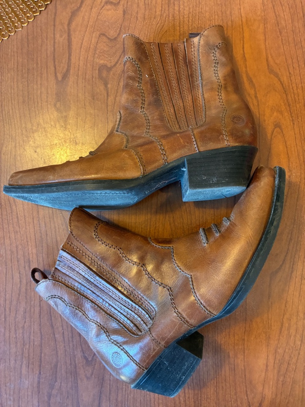 Earth Spirit Tan Leather Western Ankle Boots